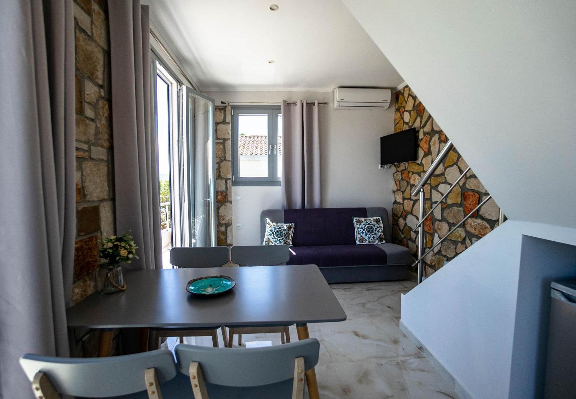Golden Dolphin Studios & Apartments Alykes  Oda fotoğraf